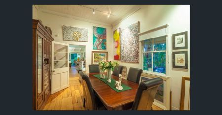 Private Tropical Retreat with Spacious Living - Photo 4