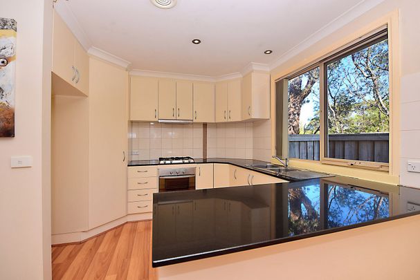 Spacious 3-Bedroom Townhouse with Outdoor Entertaining - Photo 1