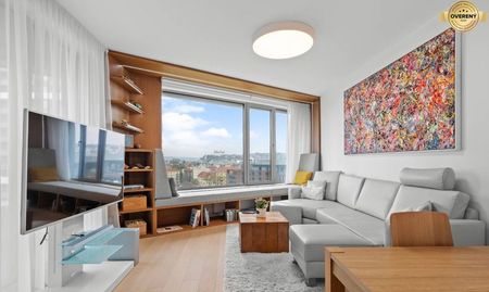 NA PRENÁJOM nadštandartný 3i byt v SKY PARK veža 3 s výhľadom na hrad - Fotografia 4