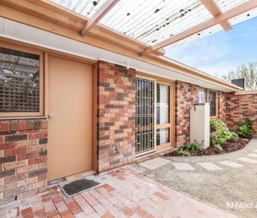 Spacious and Convenient Living in the Heart of Ringwood - Photo 4