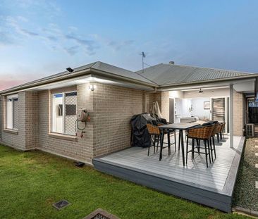 Executive Style Living in Highly Sought-After Carver’s Reach - Photo 4