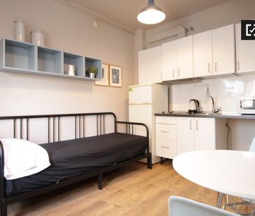 Piso de alquiler en Sant Andreu de Palomar - Photo 4