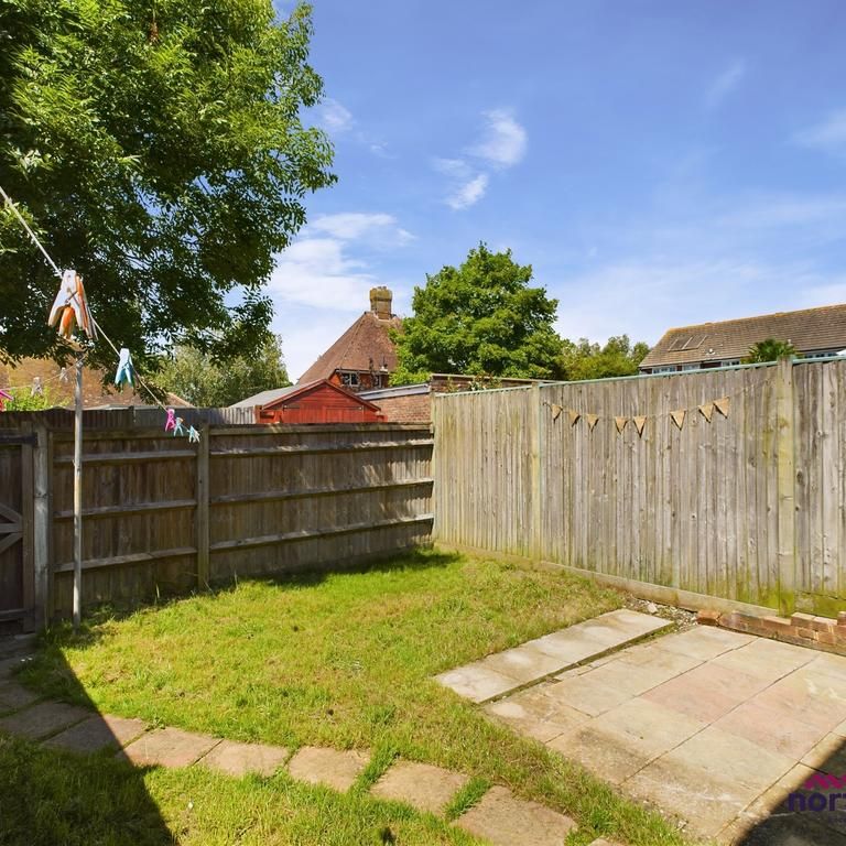 3 bedroom terraced house to rent - Photo 1