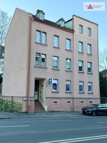 Neu renovierte 3-Raum-Dachgeschosswohnung in zentrumsnaher Lage - Foto 3