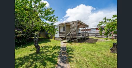 Spacious 3 Bedroom Family Home - Photo 4