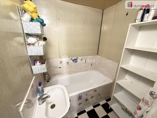 Pronájem bytu 2+1 60 m2 - Fotografie 1
