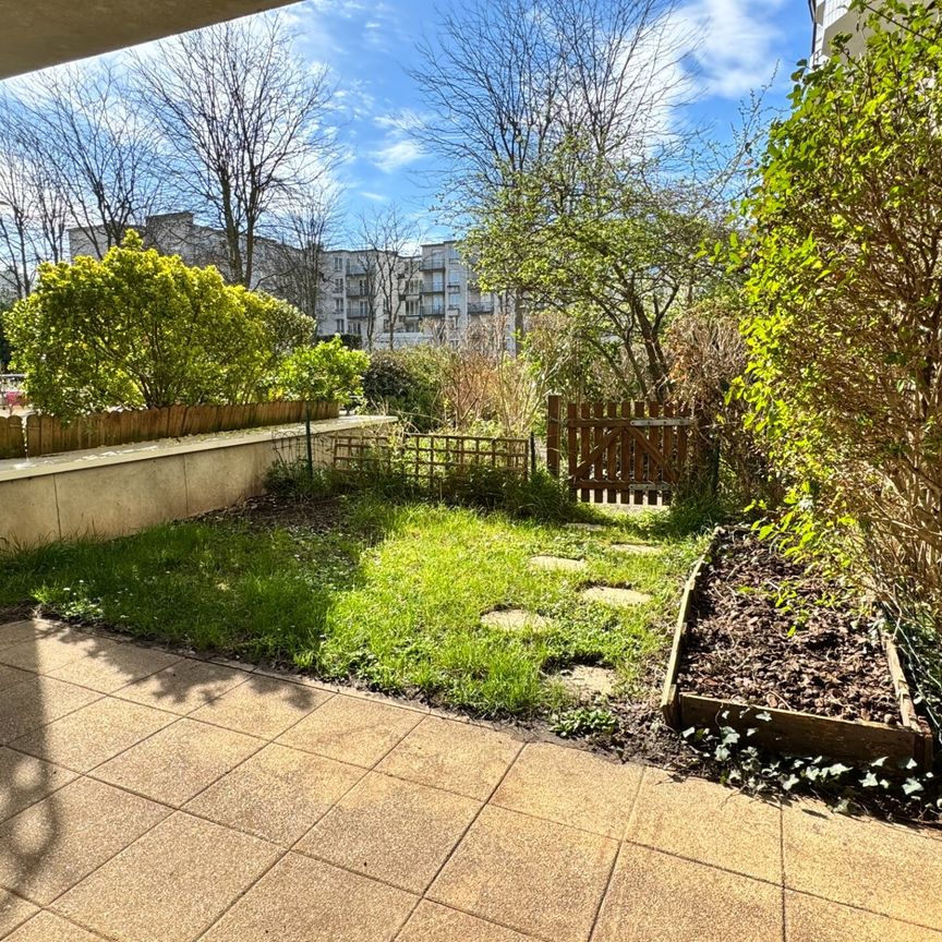 Appartement - 2 pièces - 44,73 m² - Suresnes - Photo 1