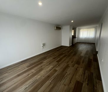 Modern 2 Bedroom Unit - Photo 1