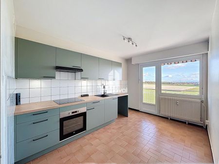 Location Appartement 4 pièces 92m² HOENHEIM 67800 - Photo 5