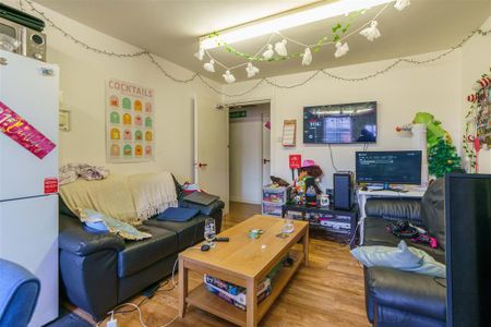 5 bedroom apartment to rent - Photo 2