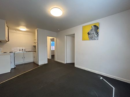 2/15 Howe Street, Murrumbeena VIC 3163 - Apartment For Rent | Domain - Photo 3
