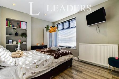 6 bedroom house to rent - Photo 3