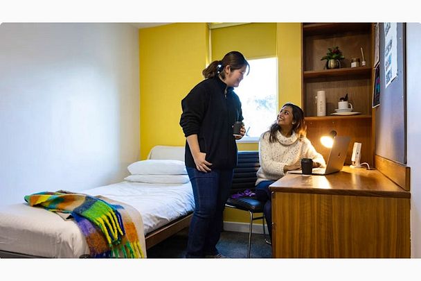 En-suite Room - Photo 1