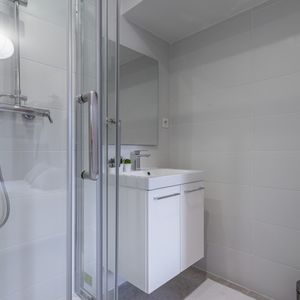 VAUTHIER Roommate 3 Bedrooms at Marseille - Photo 3