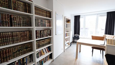 Prachtig duplex appartement gelegen in het centrum van Roeselare - Photo 2