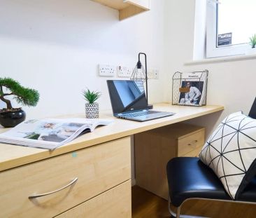 Silver Ensuite - Photo 4