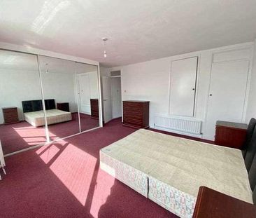 Link Way, Denham Green, UB9 - Photo 2