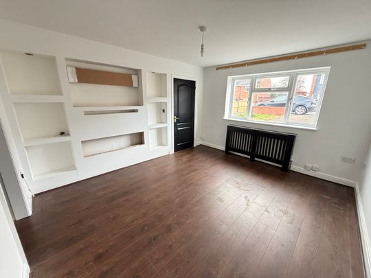 Clare Crescent, Woodcross, Wolverhampton - Photo 1