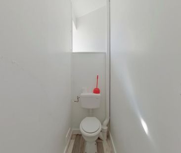 Location Appartement 3 pièces 59m² CHATELLERAULT 86100 - Photo 3