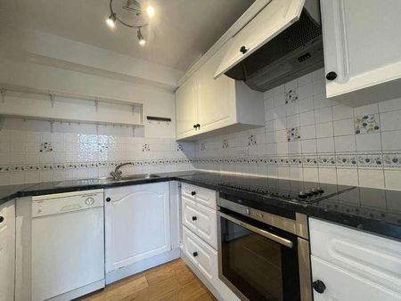 Comer Crescent, Southall, UB2 - Photo 5