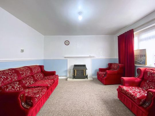 3 bedroom semi-detached house to rent - Photo 1