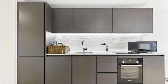 Memorial Avenue, Berkshire Memorial Avenue, Berkshire - Photo 3