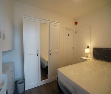 Apartment 3, 55 High Street - Photo 2