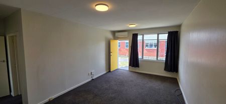 Handy one bedroom unit Opposite Bishopdale Mall - Photo 2