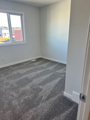 Beautiful 3 Bedroom home in Wolf Hollow - Photo 2