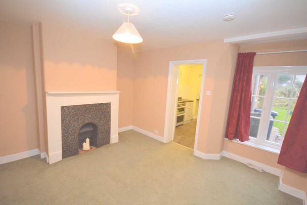 2 bedroom cottage to rent - Photo 1