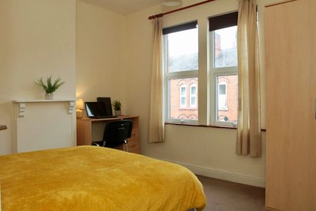 Edward Road (3 bed) - Photo 4