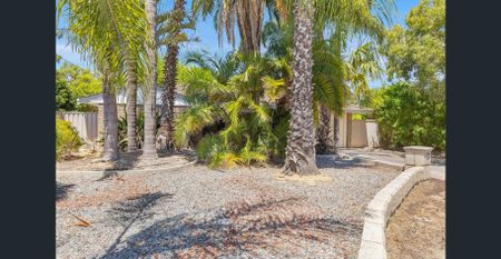 Family Home with A/C, Large Backyard & 2 Garden Sheds - Photo 5