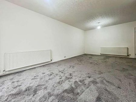 Middleton Drive, BL9 - Photo 2