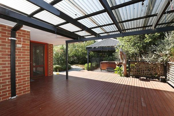 Comfortable Home with Perfect Location! - Photo 1