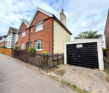 3 bedroom semi-detached house to rent - Photo 4