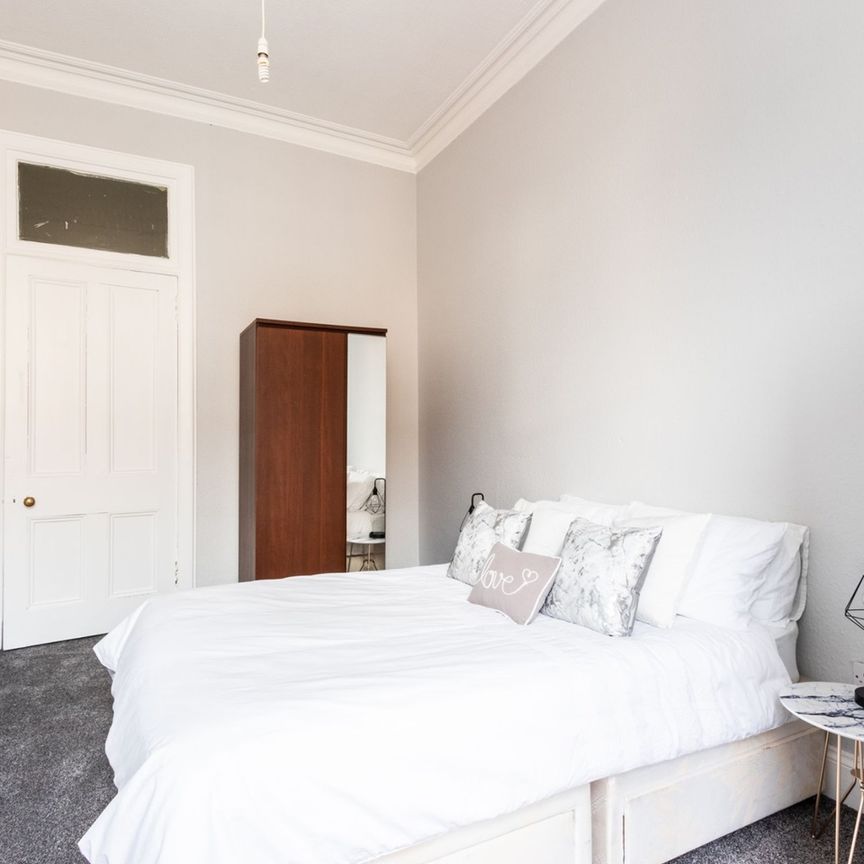 2 Bed Flat, Victoria Road, G42 - Photo 1