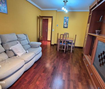 Piso de alquiler en Centro - Photo 3