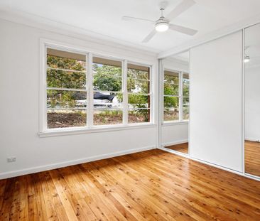 CHARMING HOME WITH LEAFY OUTLOOK AND LARGE GARDEN - Photo 4