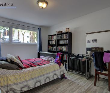 2775 Bergemont - Photo 1