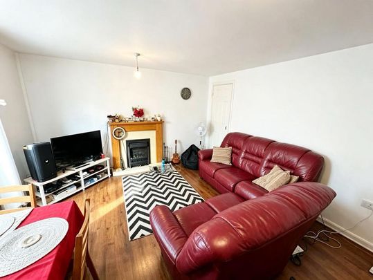 2 bedroom semi-detached house to rent - Photo 1