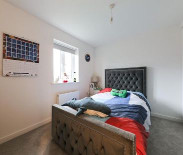 3 bedroom semi-detached house to rent - Photo 5