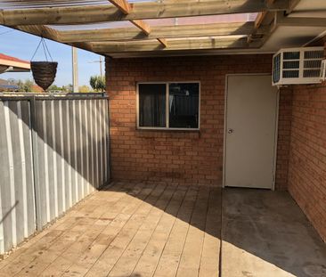 1 / 37 Poplar Avenue, SHEPPARTON VIC 3630 - Photo 4