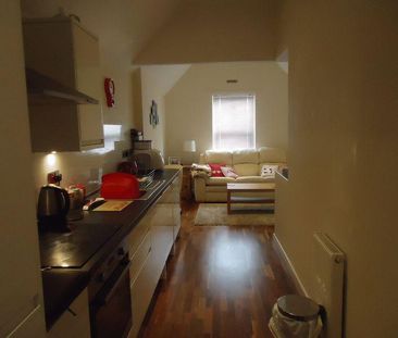 2 bedroom apartment to rent - Photo 5