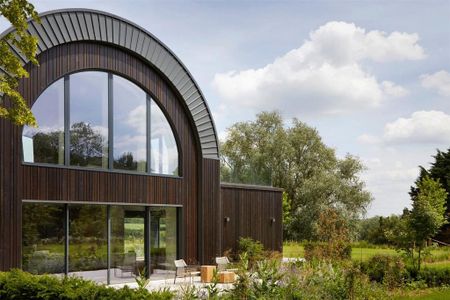 4 bedroom detached house to rent - Photo 4