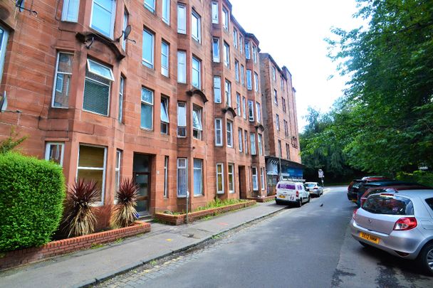 1 bed flat to rent in Springhill Gardens, Glasgow, G41 - Photo 1