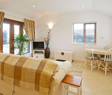 Eastergate Lane Walberton, BN18 - Photo 4