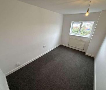 Willingham Street, Grimsby, DN32 - Photo 2
