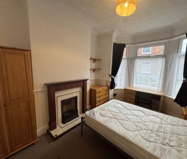 Garth Terrace, Burton Stone Lane - P1277 - Photo 6