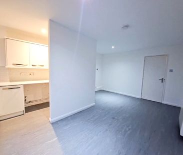 studio to rent Hewett House, Hewett Close, Fareham, PO14 - Photo 3