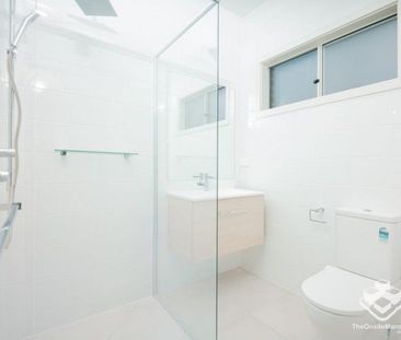 Brand New 4 Bedder Family House unbeatable LOW price $630 pw - Photo 6